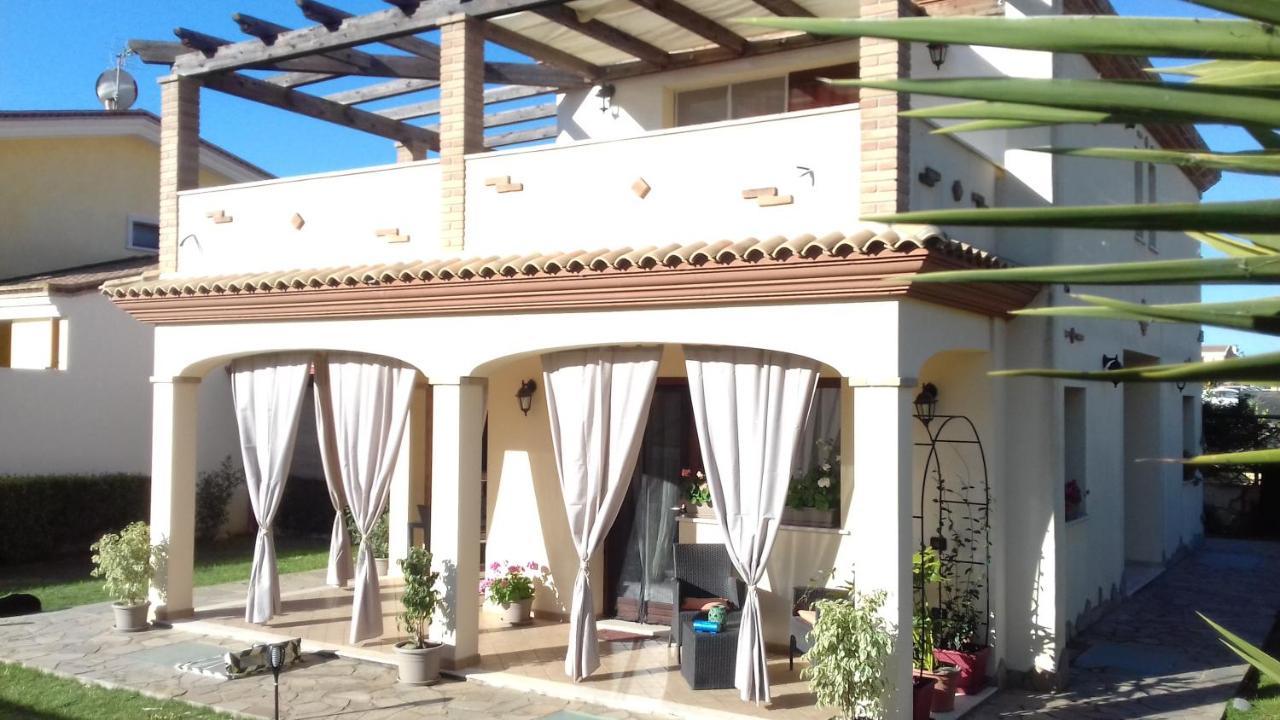 Casa Vacanze Menta Fiorita Flumini di Quartu Eksteriør billede