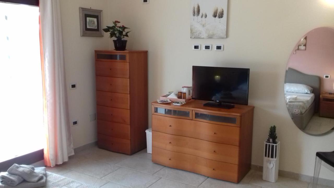 Casa Vacanze Menta Fiorita Flumini di Quartu Eksteriør billede